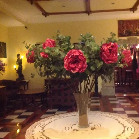 Fitzgeralds Hotel 3*